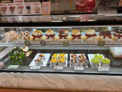 -花花卷卷·鲜食蛋糕(静安久光百货店)