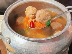 -大头虾越式风味餐厅(光明广场店)