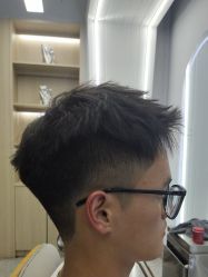 -D.G造型·烫发染发接发