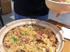 广东腊味煲仔饭-鼎记啫啫煲(数博万达店)