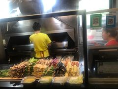 -万记麻辣烫国展总店