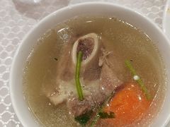 胡萝卜羊肉汤-巴扎美食·新疆菜·西域歌舞表演餐厅(新疆大厦店)
