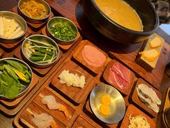 -银米·云南传统过桥米线(双廊黑金冠店)