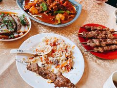 特色的大盘鸡-维吾尔餐厅(宜山路店)