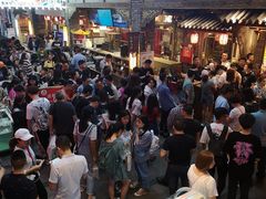 等位区-蜀大侠火锅(寰球文化地标·总府店)