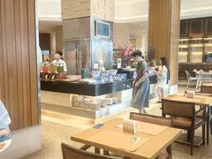-亚龙湾希尔顿自助餐厅·海鲜·烧烤·沙滩BBQ·现场乐队