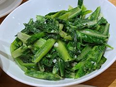 清炒油麦菜-龚兴城鱼羊吉·家传湖北菜(苗栗路总店)