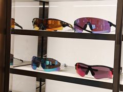-LensCrafters亮视点·OAKLEY精选(静安嘉里中心店)