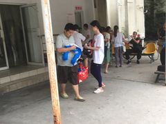 -小海豚国际游泳培训(长宁龙之梦酒店)