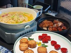 红酒鹅肝配葱油饼-童福兴·南京菜(老门东店)
