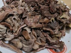 -闫家驴肉老店(华电一校店)