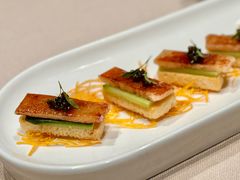 卡露伽鱼籽酱松板肉-恒悦轩·粤菜(上海展览中心店)