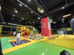 -蹦蹦跳跳(新奥购物中心店)