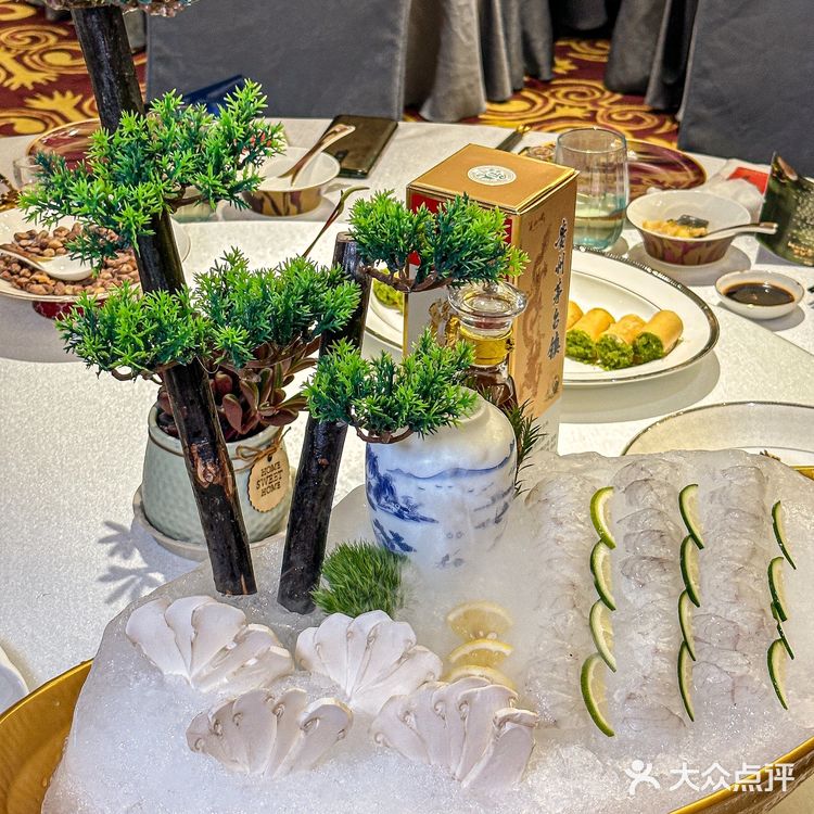 限时赏味‼️赴一场松茸河豚宴㊙️感受山川河海的美味