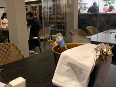 -NIUNIUPARK和牛螃蟹(龙湖杭州滨江天街店)