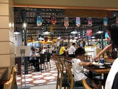 大堂-大食代美食广场(上海中心店)