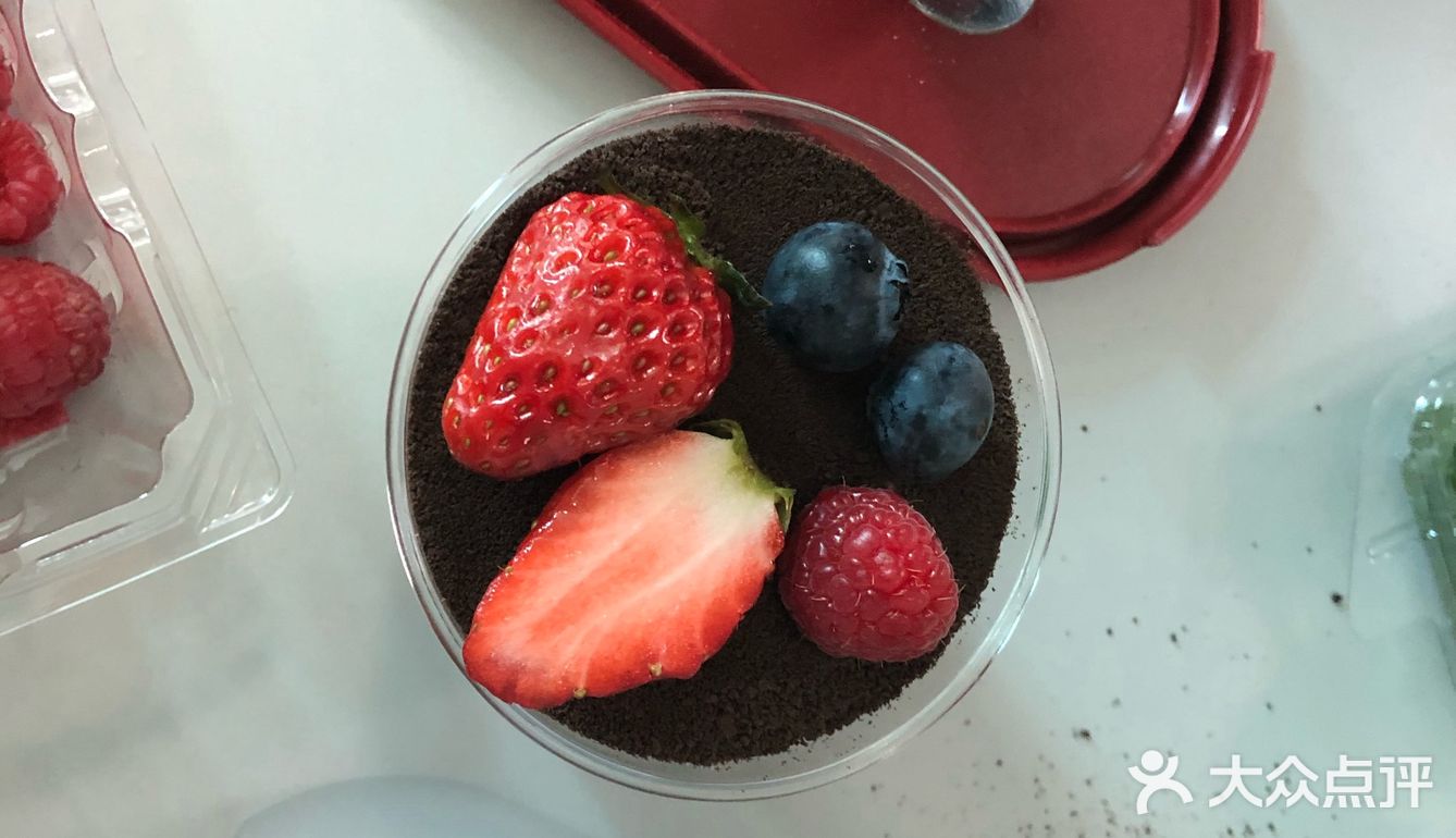 老师提供了消化饼干碎，奥利奥粉