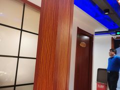-领鲜潮牛鲜牛肉火锅(天外村店)