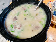 牛肉菌菇粥-潮粥荟·潮汕砂锅粥(朝阳大悦城店)