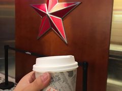 拿铁-人民咖啡馆(四行仓库店)