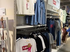 -唯品会(北京国瑞城店)