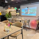 咖啡与汉堡的完美邂逅
