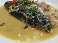 土烧鱼头-聚丰园•湖鲜餐厅(阿红私房菜梅石路店)