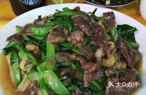 Stir-fried Beef and Hor Fung with Chinese Broccoli