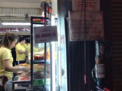 -Bánh Mì Huynh Hoa
