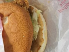 -麦当劳(上海虹桥站30B检票口楼上)