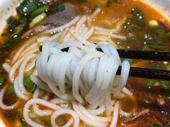 -遵义虾子张六羊肉粉(普陀路店)