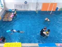 -爱乐游亲子游泳俱乐部