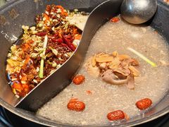 -鸿姐老火锅(静安店)