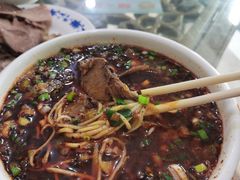 -吾穆勒蓬灰牛肉面·清真(北滨河中路店)