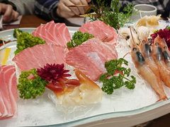 -青瓦餐厅·生鱼片·韩园烤肉(西塔店)