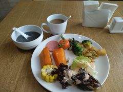 -西安大雁塔科技大学地铁站亚朵酒店