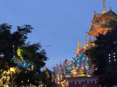 -七彩云南欢乐世界