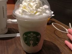 -星巴克臻选(南京金茂览秀城店)