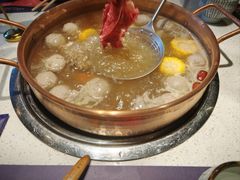 -牛村来人潮汕牛肉火锅(西单店)