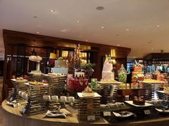 自助取餐区-OPEN開全日自助餐厅·牛肉火锅·海鲜(佛山希尔顿酒店)