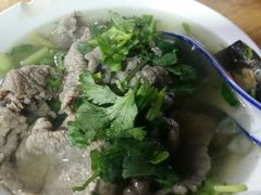 -杨三娘跷脚牛肉(羊子山西路店)