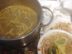 -百品聚旋转火锅(号外店)