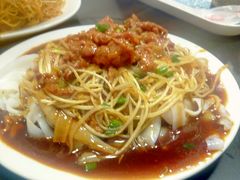 湿炒牛河-伍湛记 · 广州老字号(龙津中路店)