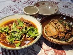 -耙吉吉川味小酒馆(本地人回头店)