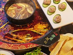 -三江两海老火锅(北京首店)