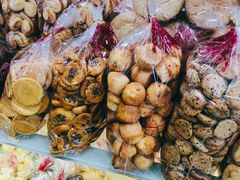 -红房子西点(汇联商厦天钥桥路店)