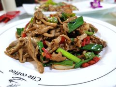 肉炒榆黄菇-闻道食府烙饼卷带鱼(原车耳营店原大觉寺店)