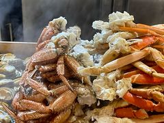 -雍容荟活帝王蟹活龙虾自助(苏宁旗舰店)