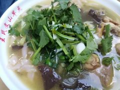 -文山荷鲜居(翠湖店)