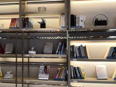 -杭州西湖湖滨银泰亚朵酒店